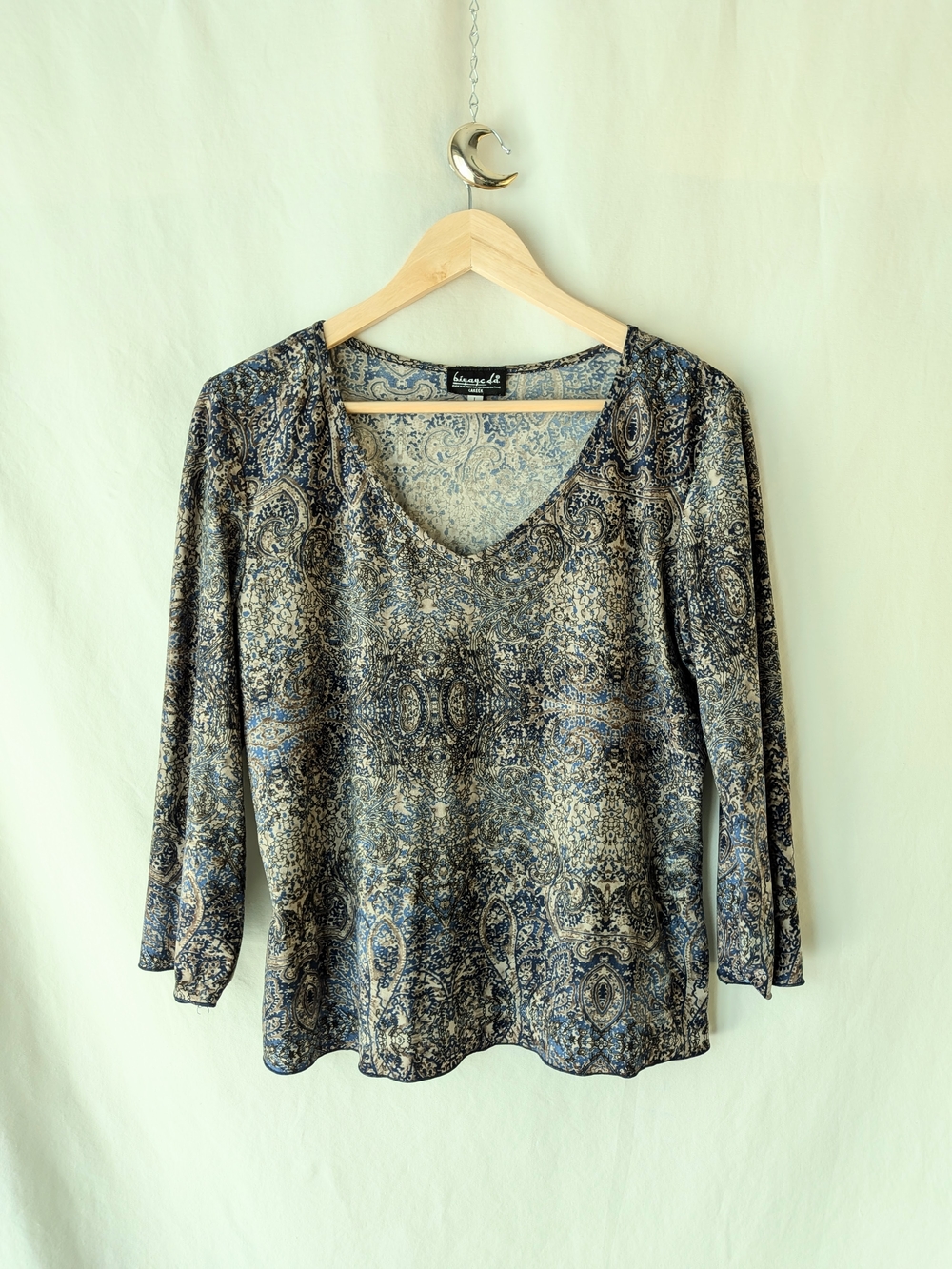 Laura + Lea Blue Paisley V-Neck Long Sleeve Top